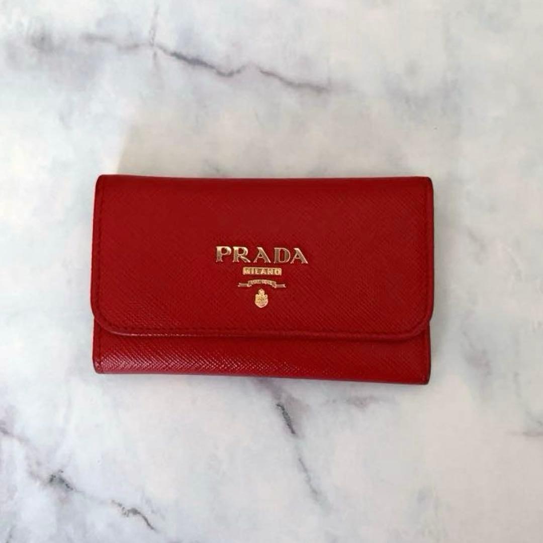 PRADA プラダ6連キーケース