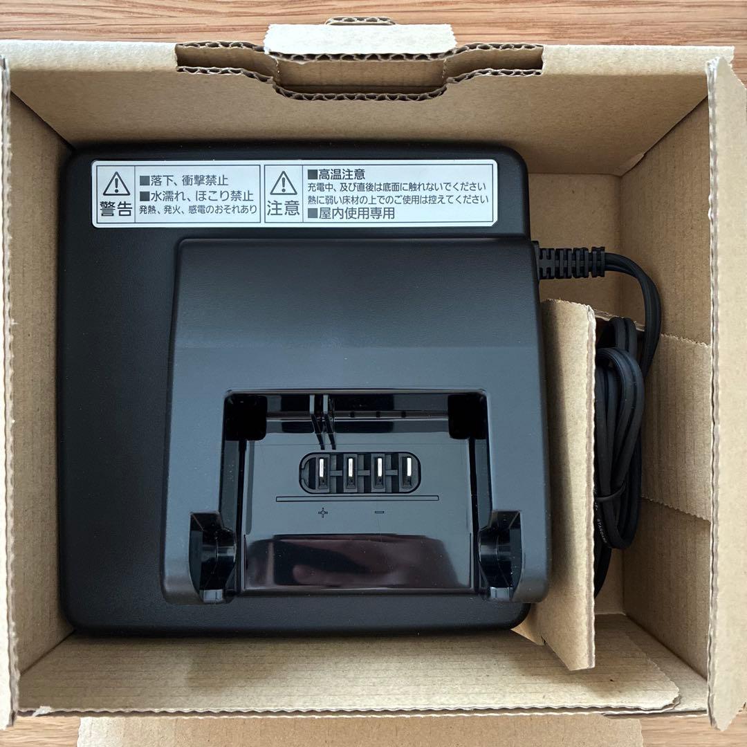 ●新品未使用●Panasonic NKJ075Z 電動自転車 充電器 日本製