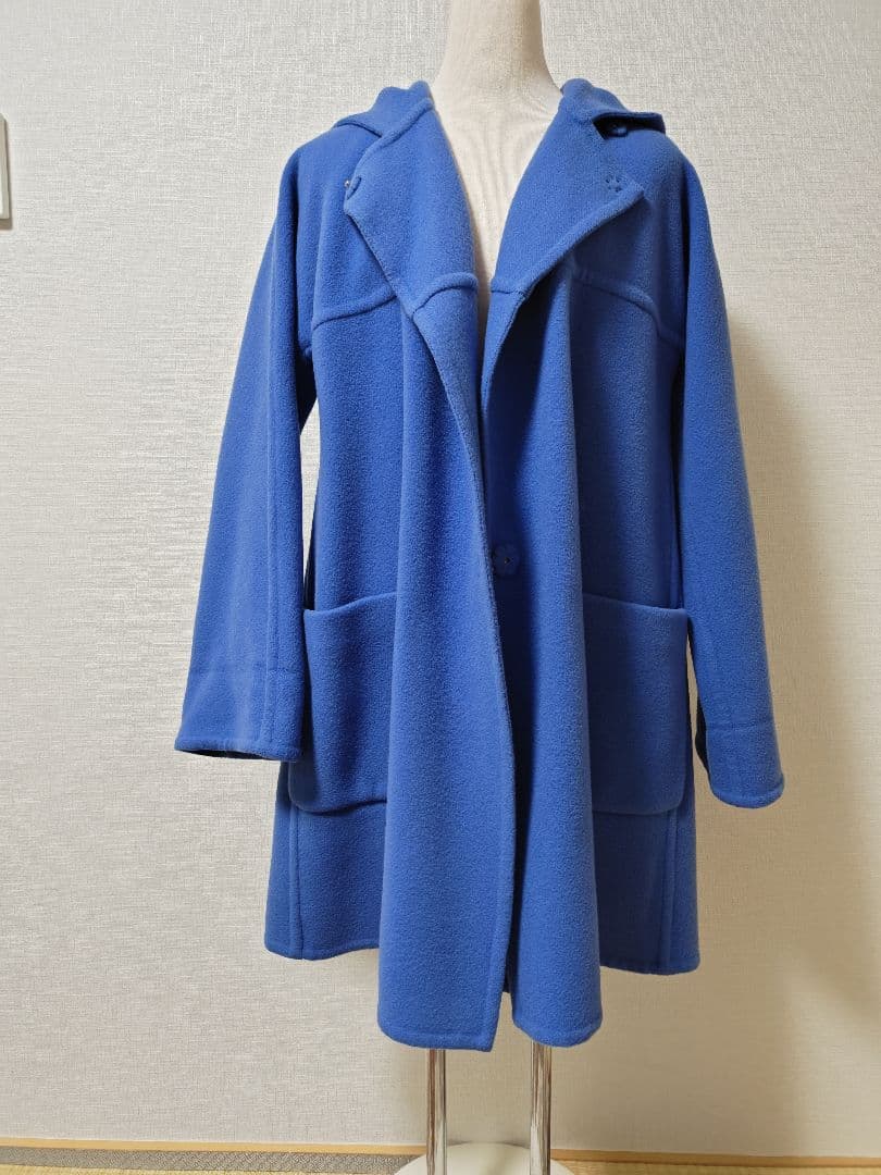 超美品！　フード付き青ロングコート