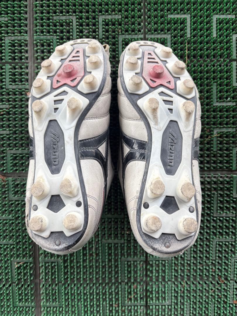 ミズノ　モレリア2ホワイト　25cm