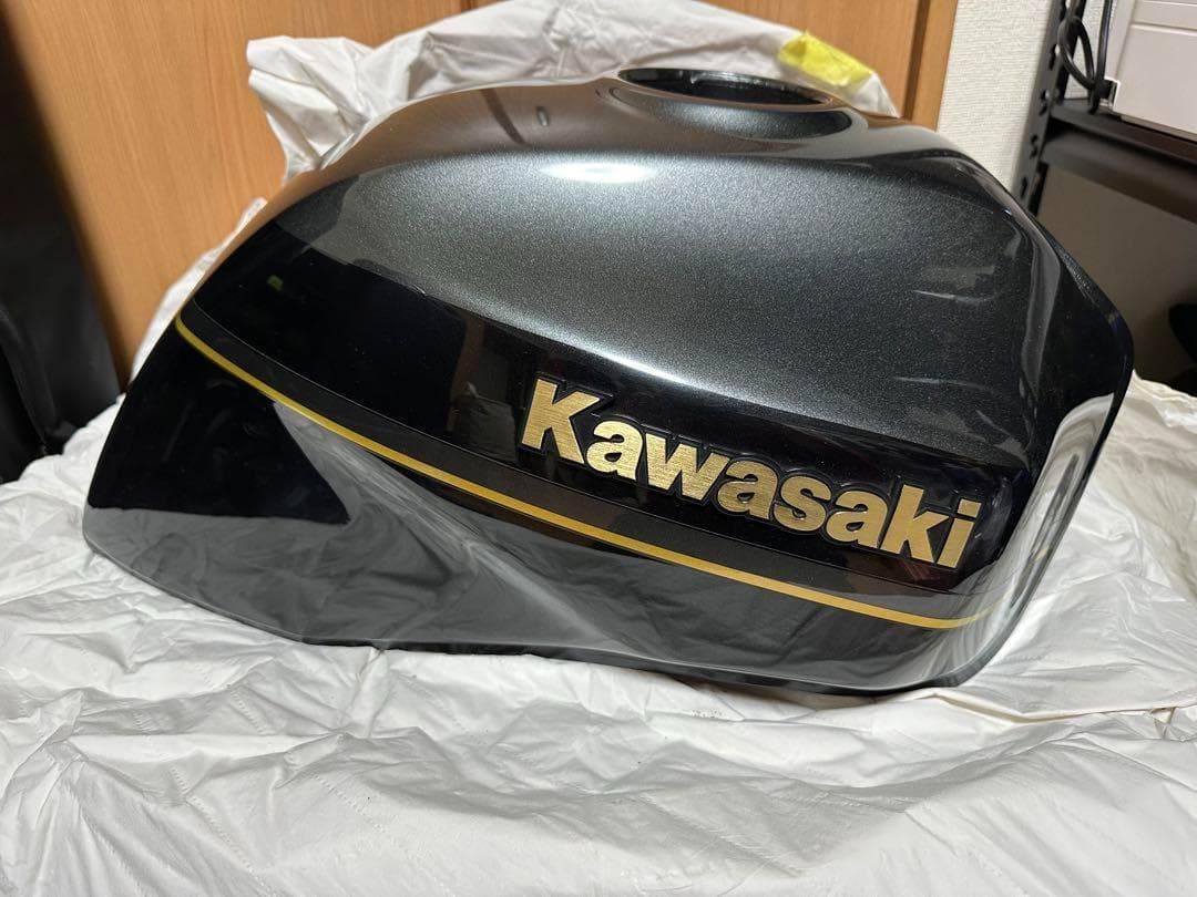 カワサキ　ZRX1200ダエグ　純正　タンク