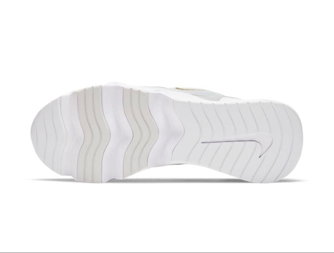 新品タグ付き　ナイキ ウィメンズ RYZ 365 NIKE