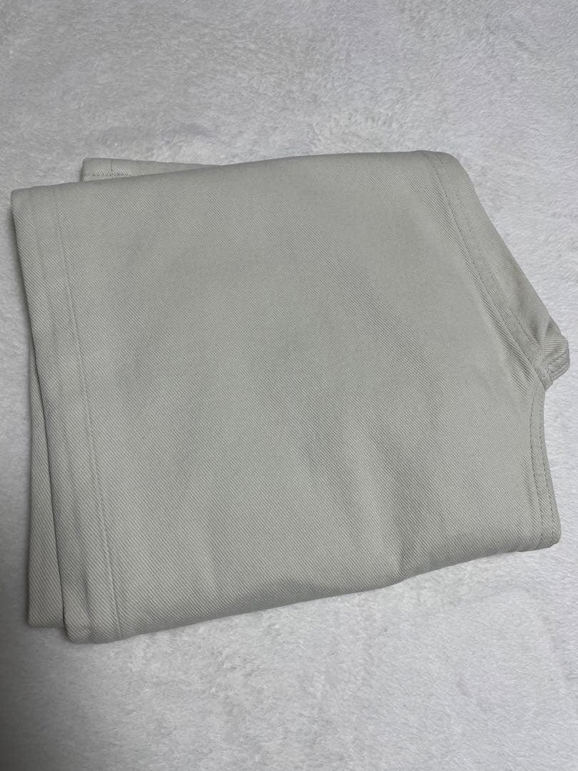 ヨン　24エクリュ