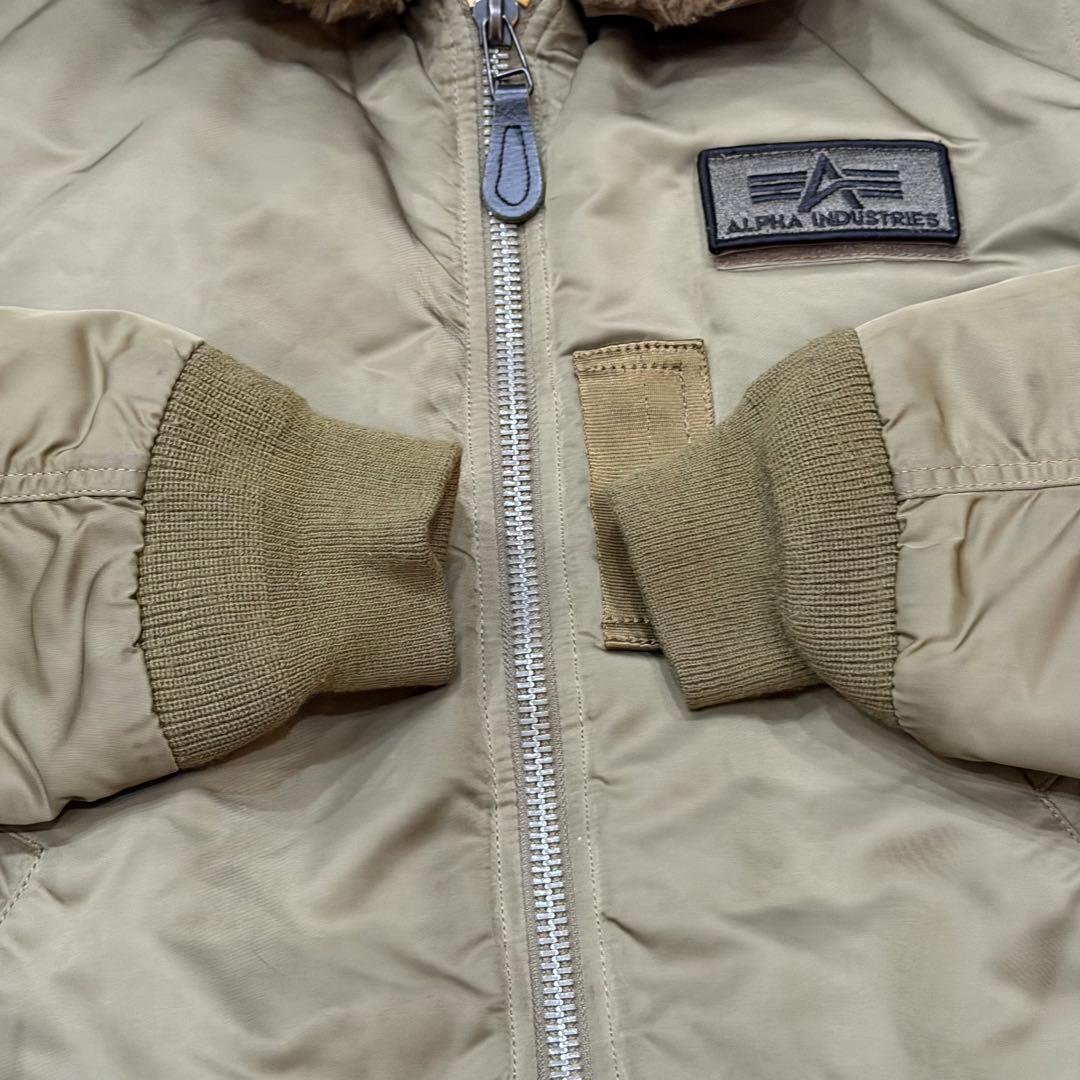 663　アルファインダストリーズ　B-15　Lサイズ　フライトジャケット