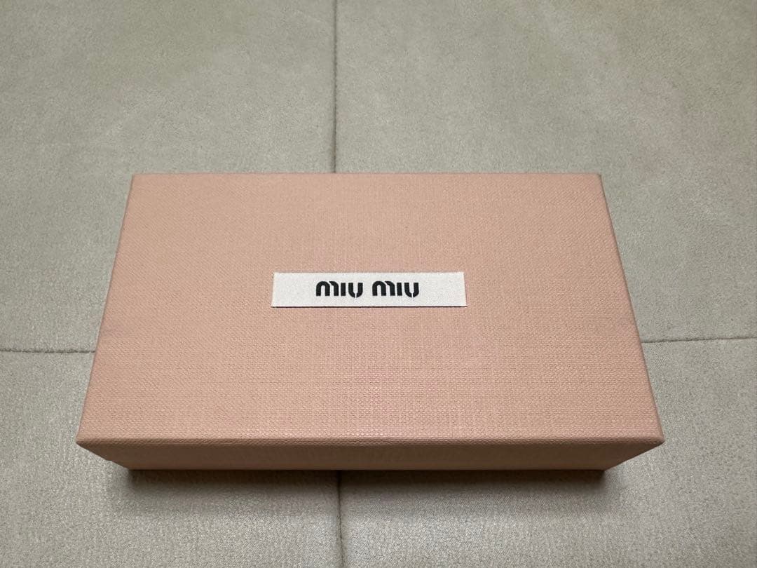 miu miu ネイビー レザー キーケース