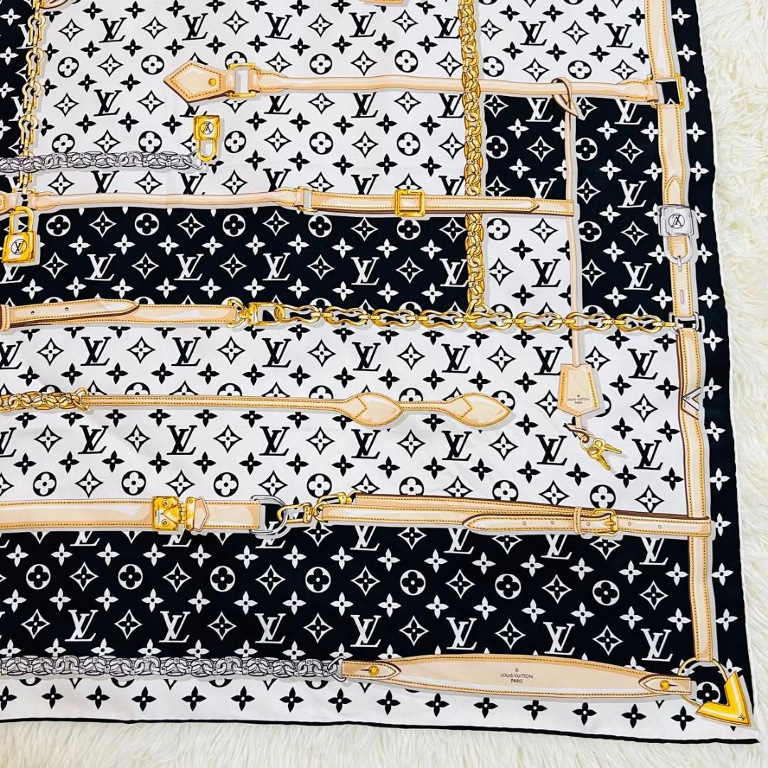 ルイヴィトン カレ　モノグラム　コンフィデンシャル スカーフ ブラック　ホワイト