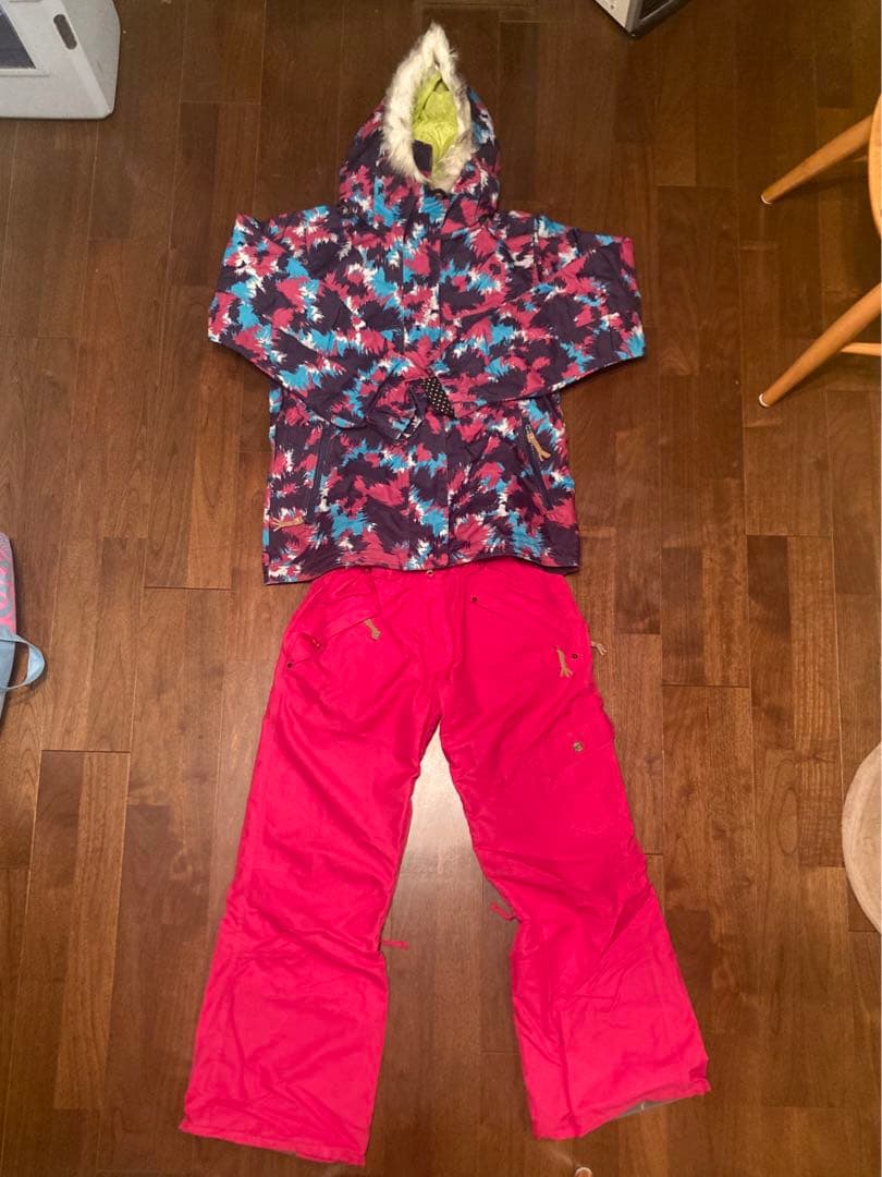 スノーボードウエア上下、小物セット