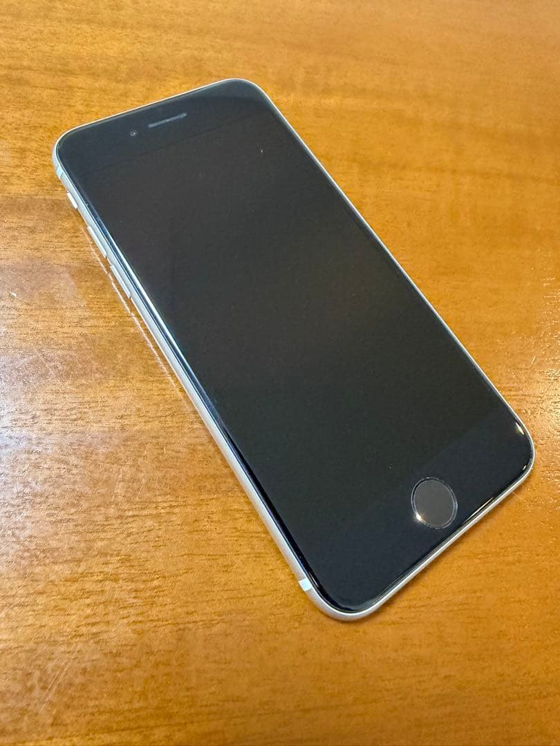 iPhone SE3 128GB スターライト