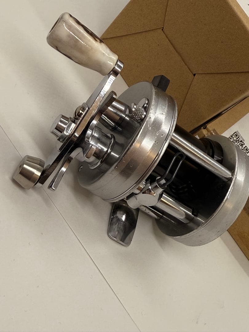 ABU 2500C ベイトリール プレート付き