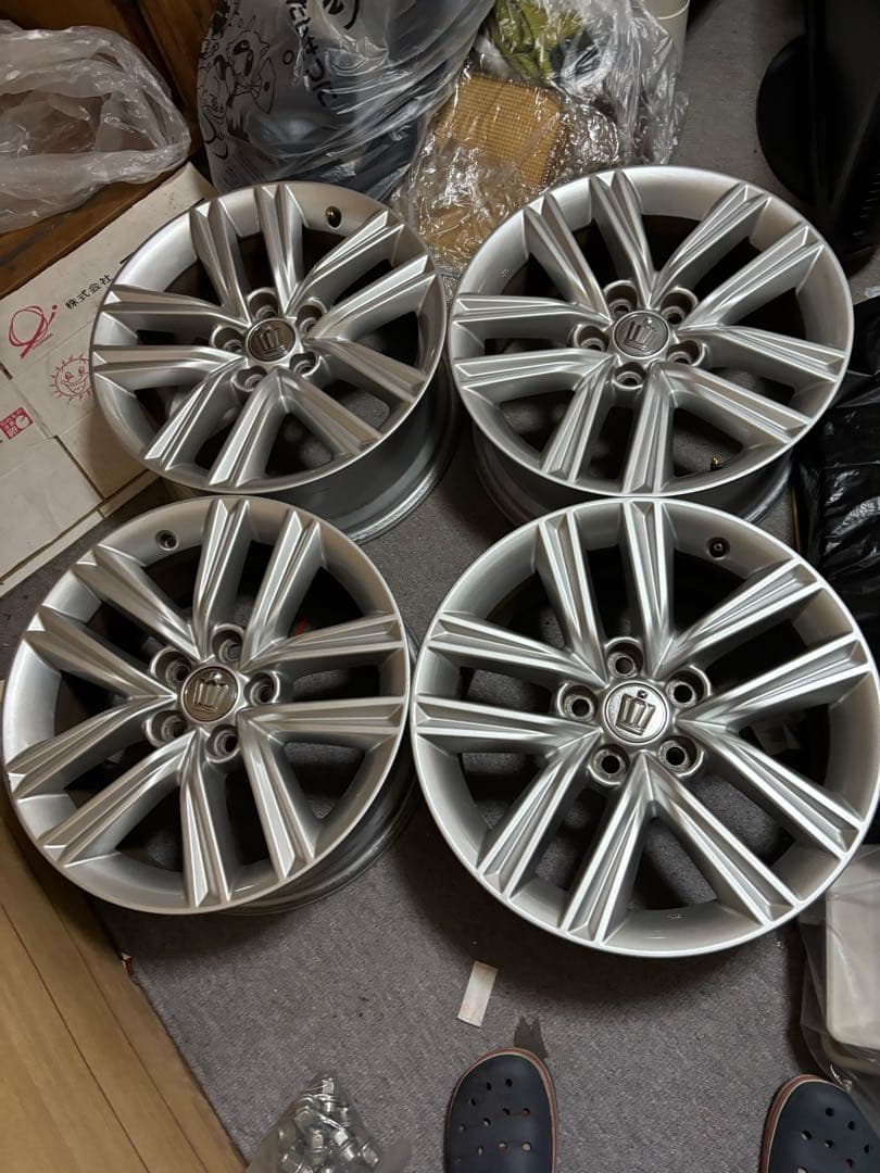 21クラウンアスリート 純正ホイール17インチ 本日限定