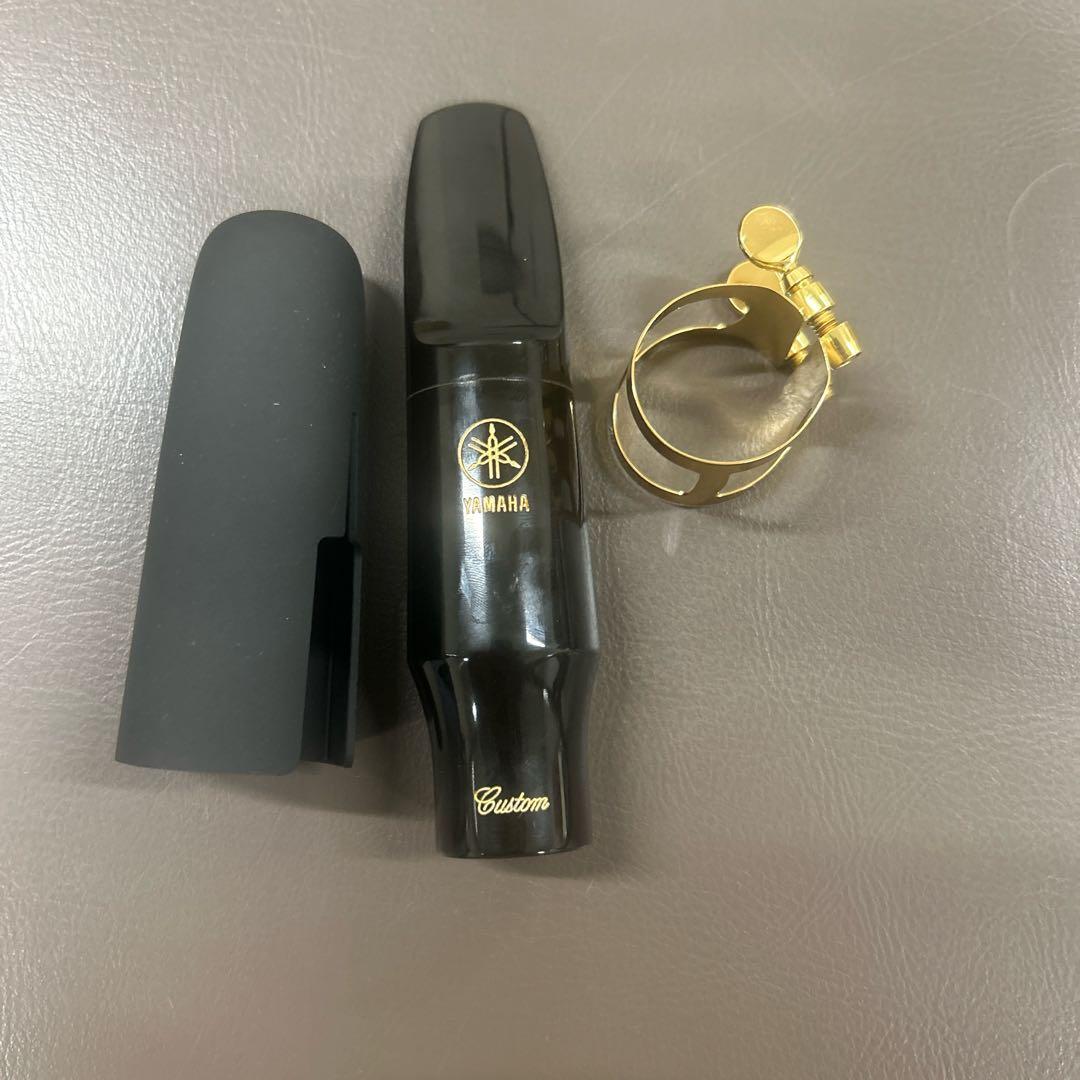 Yamaha Custom バリトンサックスマウスピース、リガチャー、キャップ