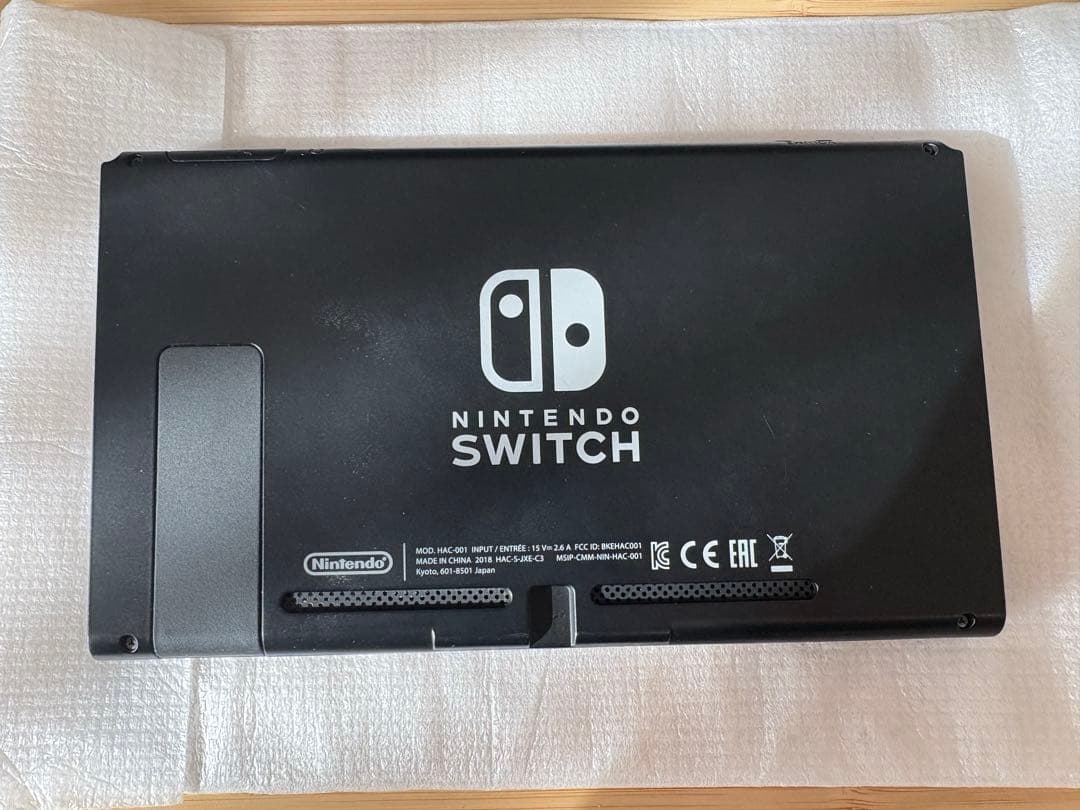Nintendo Switch 本体　ホリパッドコントローラー付き