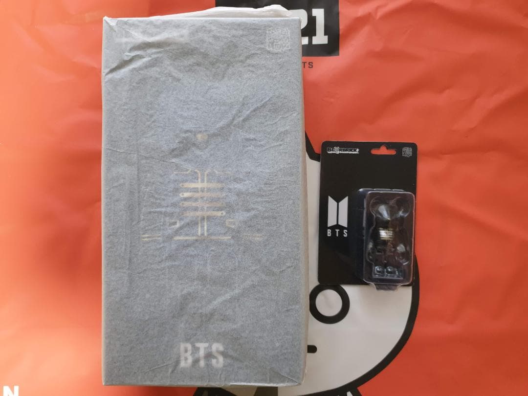 BTS BE＠RBRICK 400% 100% セット