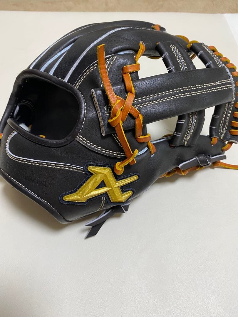 ATOMS硬式グローブ（内野手用）