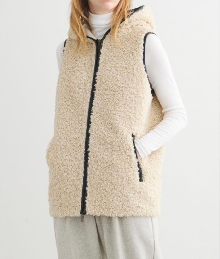 N*O様 スリードッツ　プードルボア　フーディベスト　グレイ