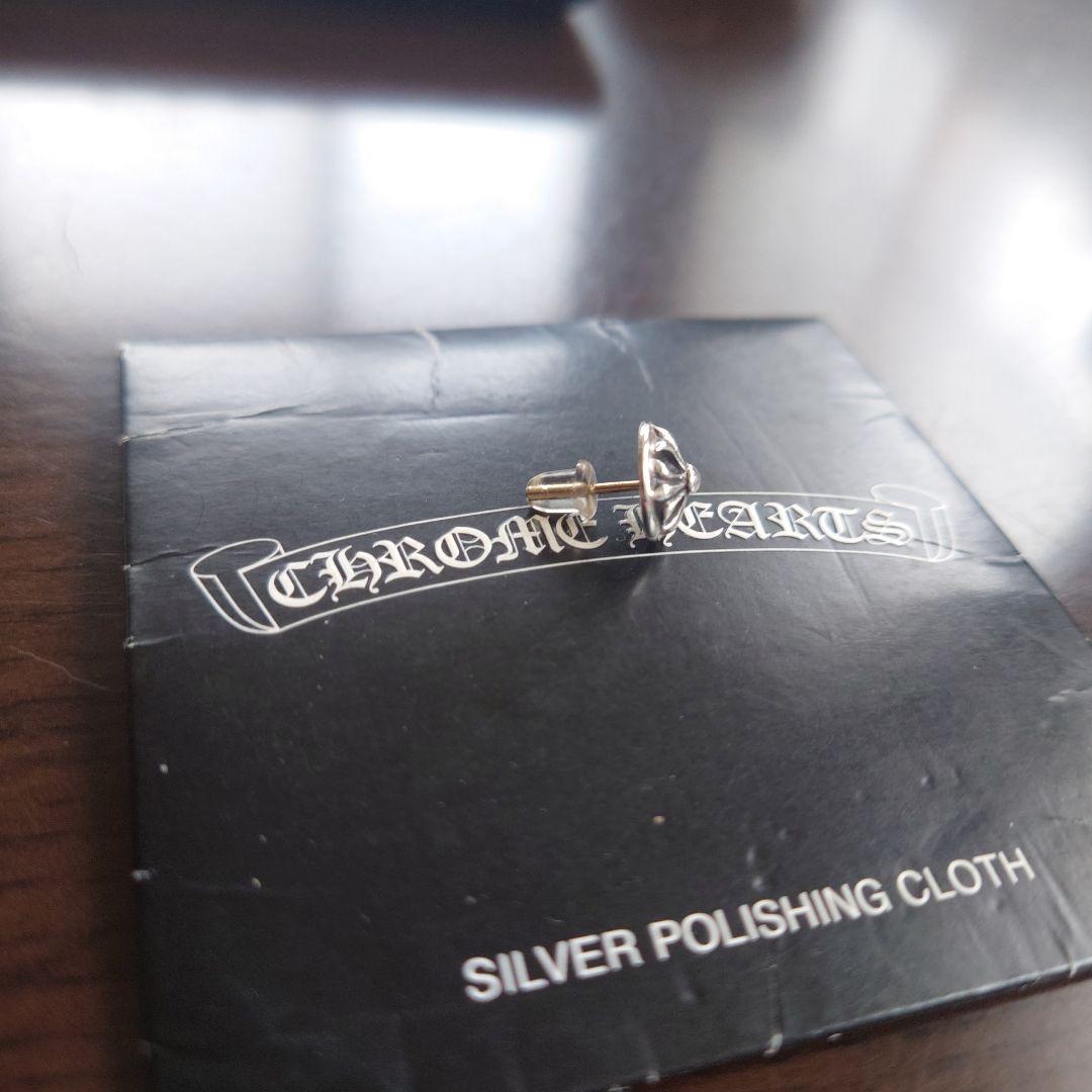 Chrome Hearts シルバーピアス クロスモチーフ