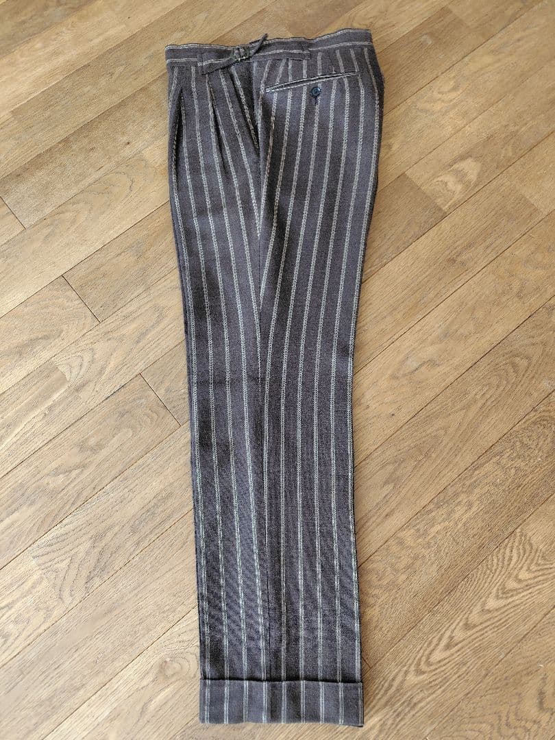 ZERBINOオーダースーツタブルブラウンストライプ