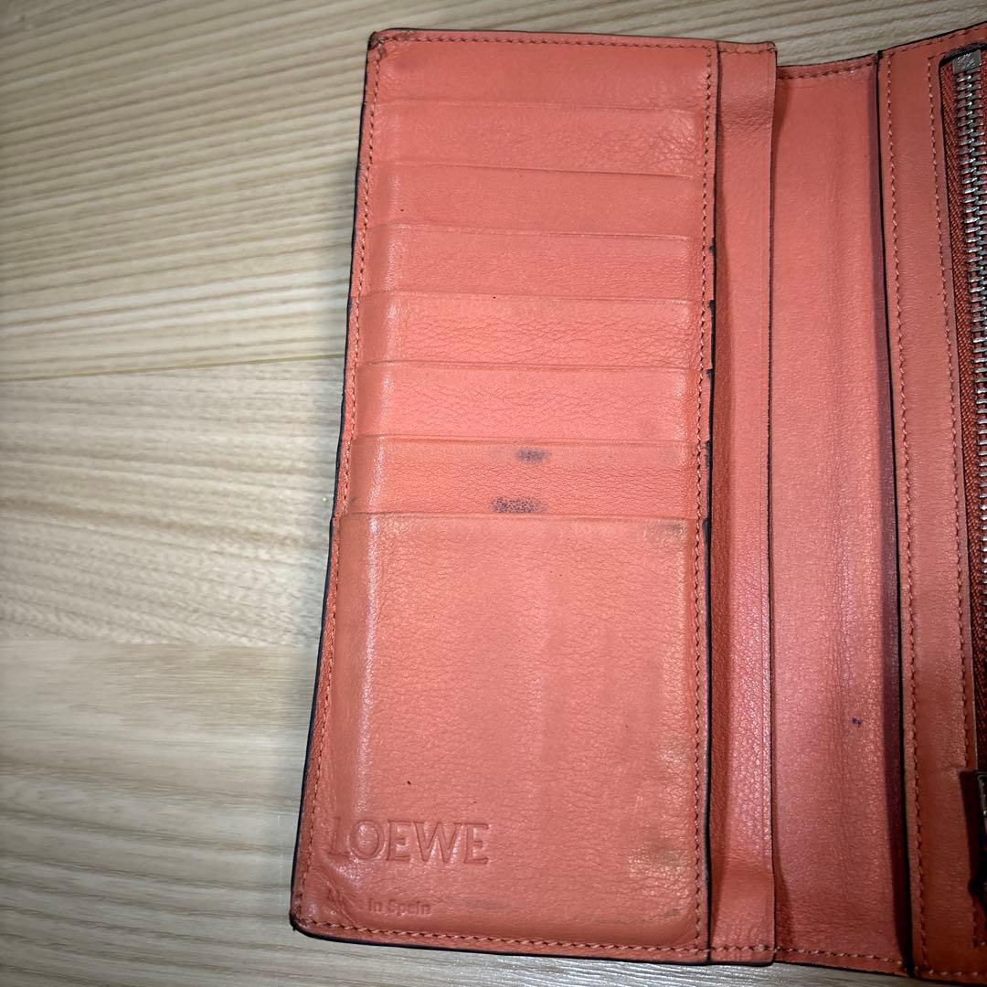 LOEWE ベージュ レザー 長財布
