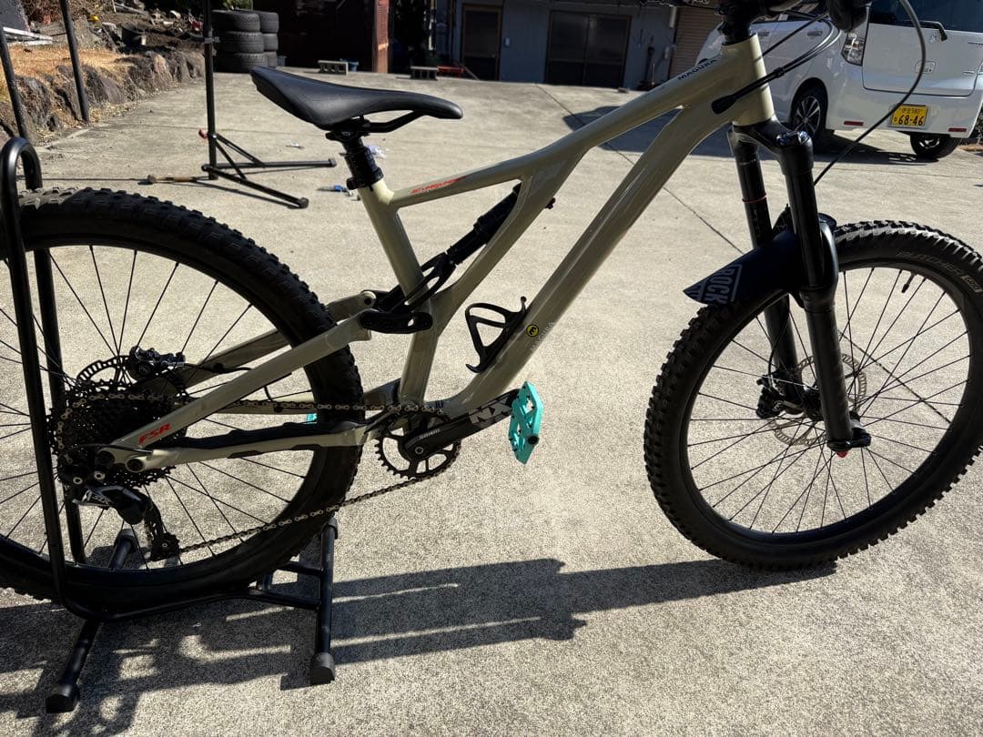 自転車本体 SPECIALIZED STAMPjumperSTAlloy 2019