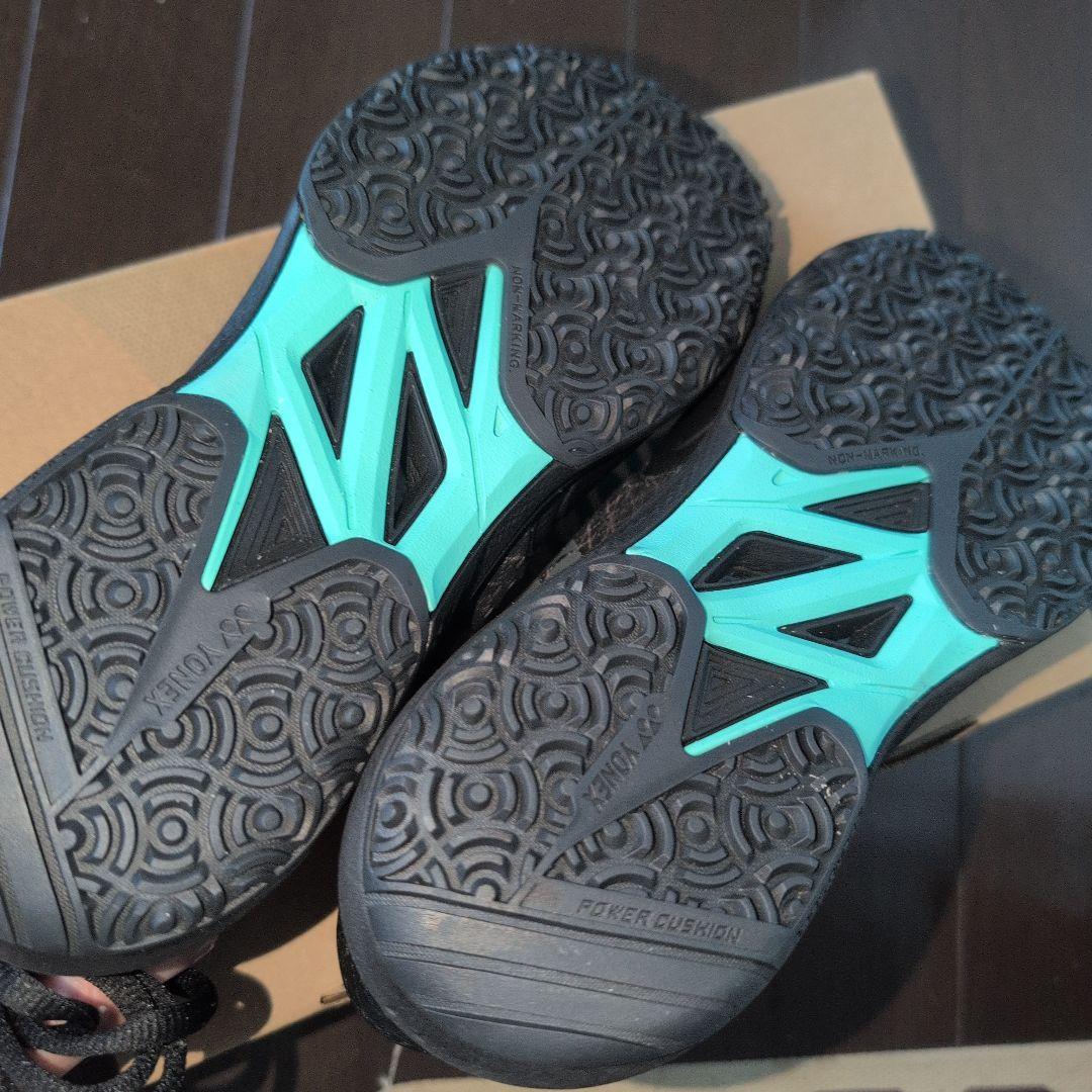 YONEX パワークッション　ソニケージワイド　 テニスシューズ 4E 黒