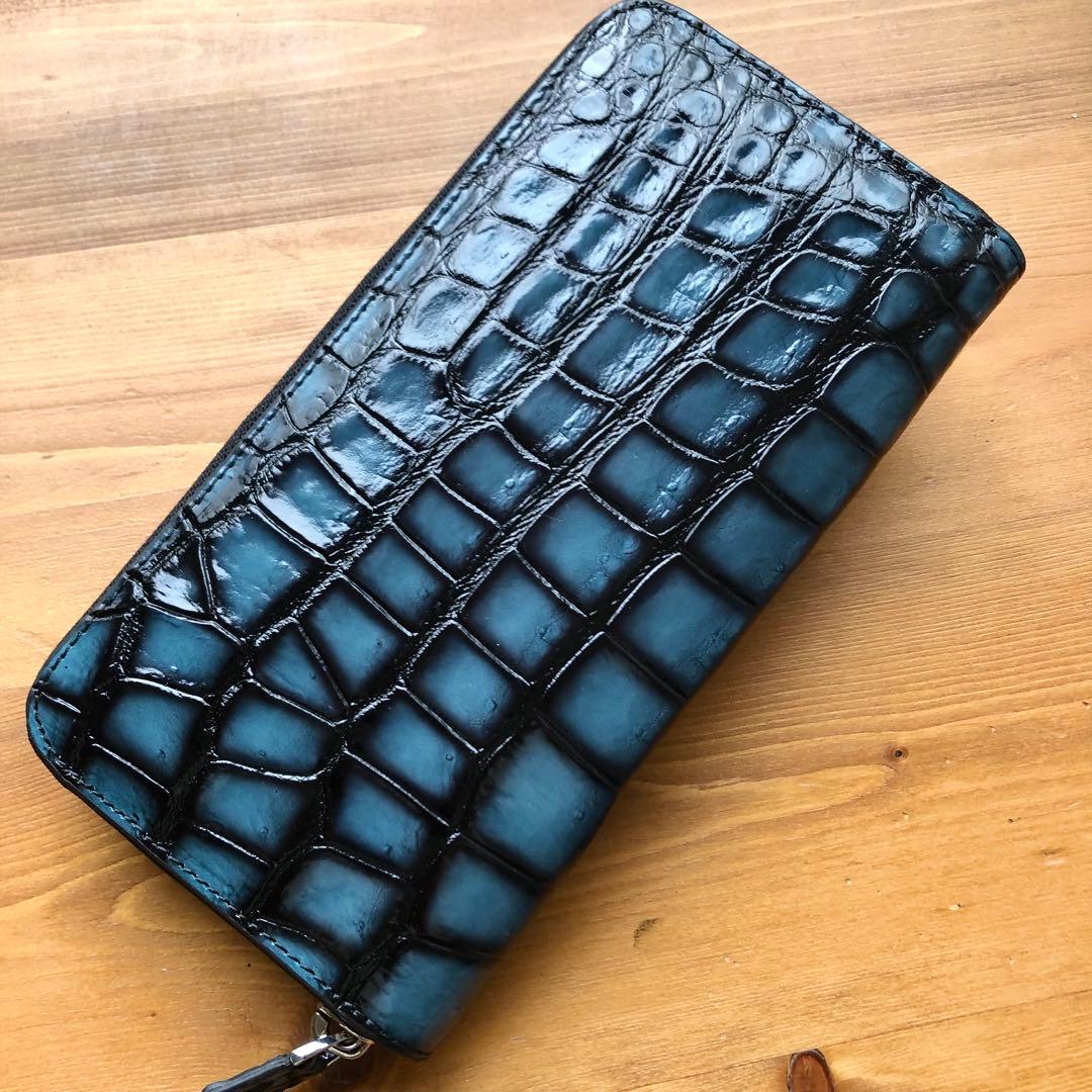 か*か様 本物　クロコダイル　シャムワニ　 長財布 ワニ革 一枚革　水色　ターコ
