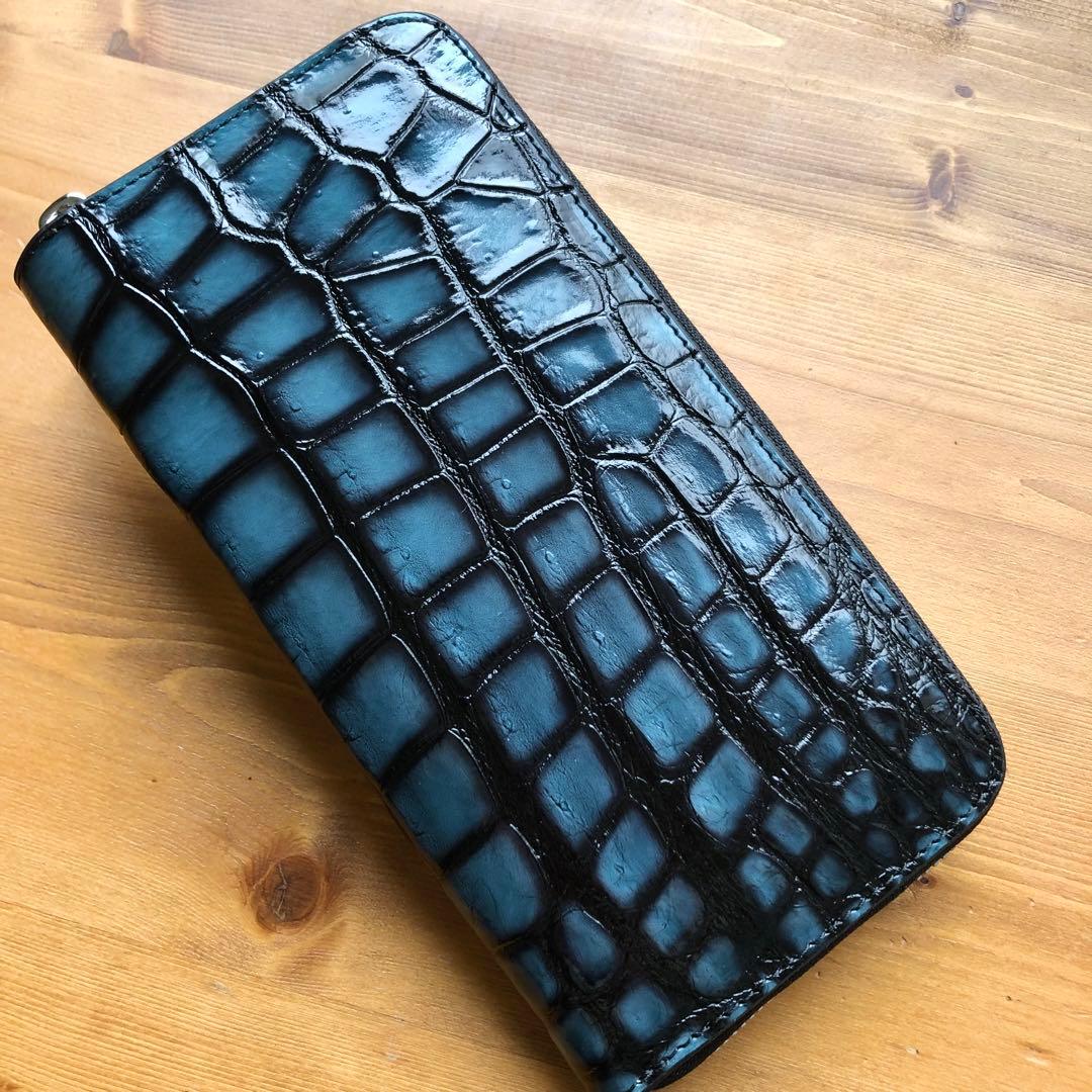 か*か様 本物　クロコダイル　シャムワニ　 長財布 ワニ革 一枚革　水色　ターコ