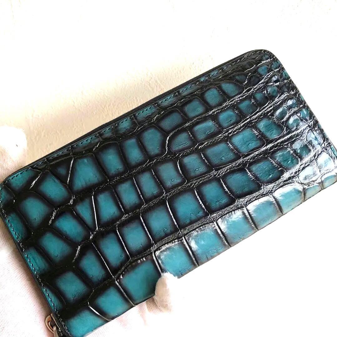 か*か様 本物　クロコダイル　シャムワニ　 長財布 ワニ革 一枚革　水色　ターコ