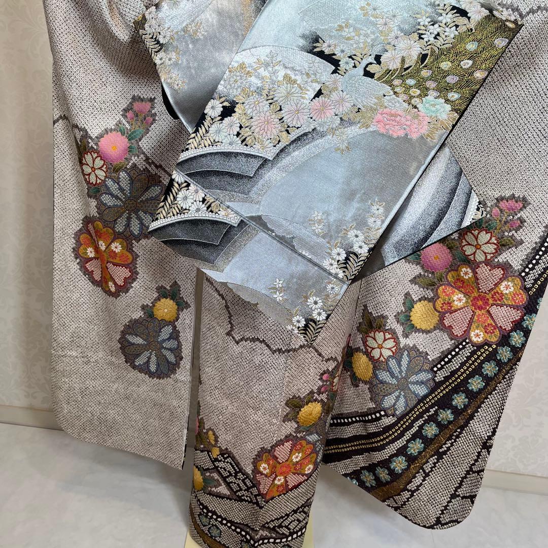 振袖　振り袖　成人式　フルセット　正絹　灰色　グレー　灰茶　絞り　菊　花柄