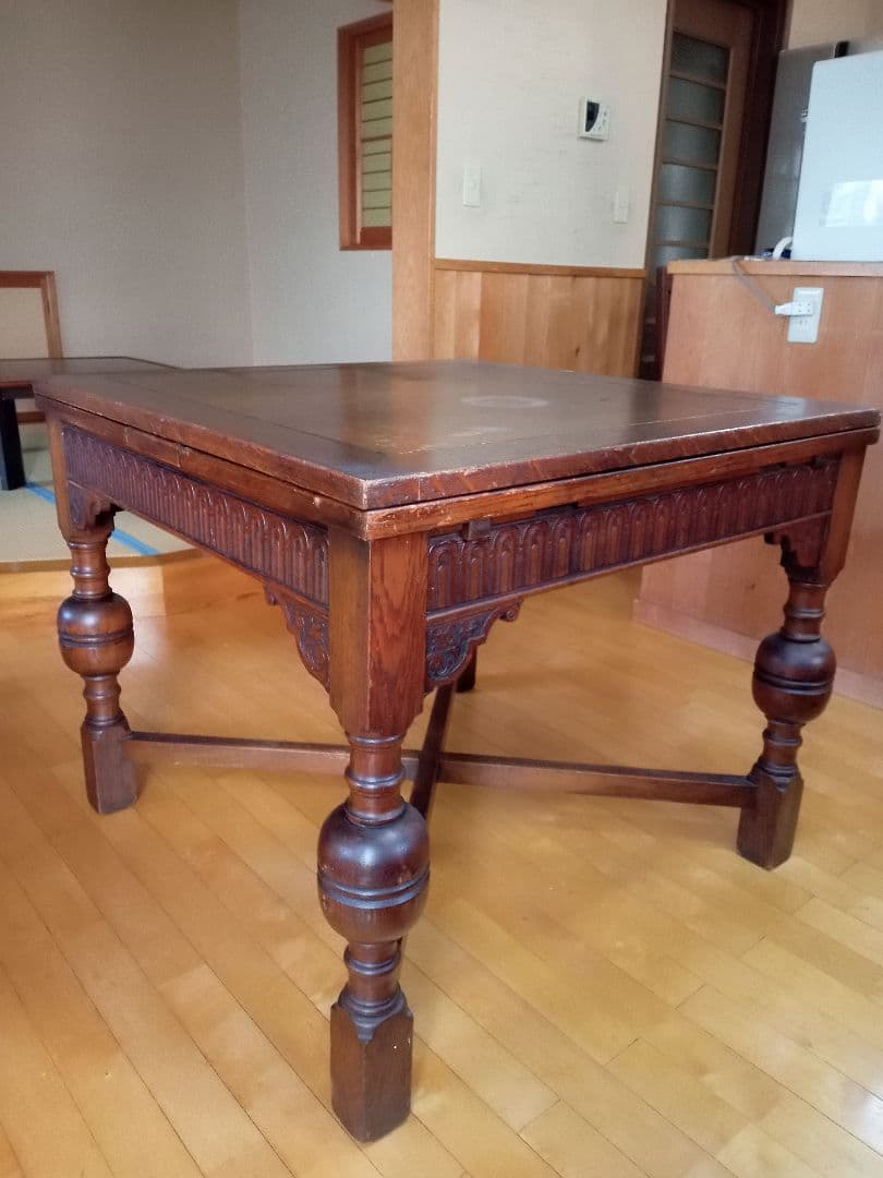 イギリスアンティーク伸長式　ドローリーフダイニングテーブル