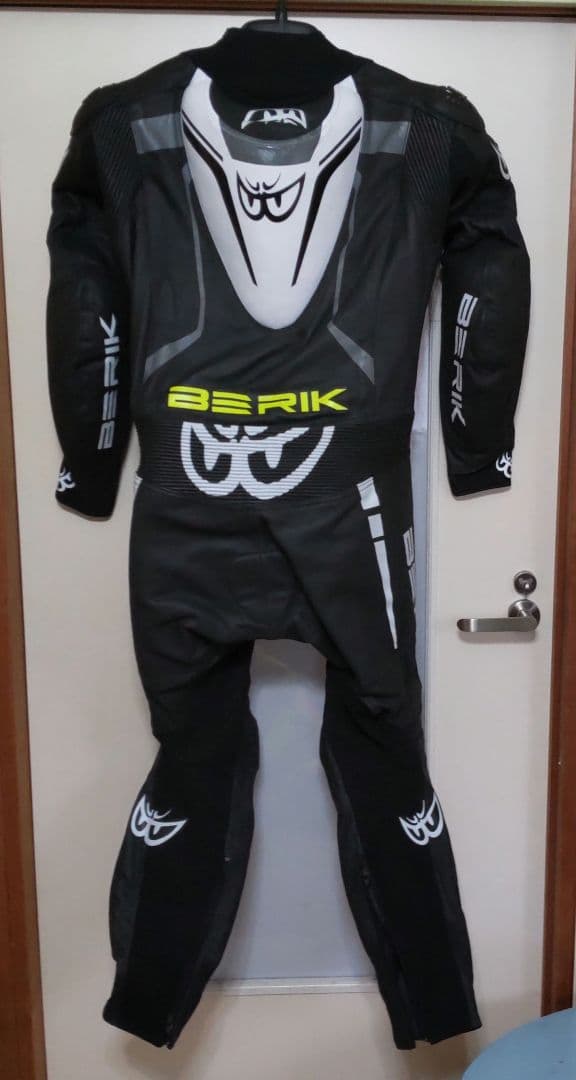 Eito　べリック(50・L)ハイグレードモデル牛革レーシングスーツ新品