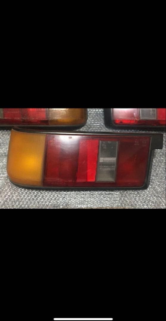 AE86前期3ドアレビンテールライト