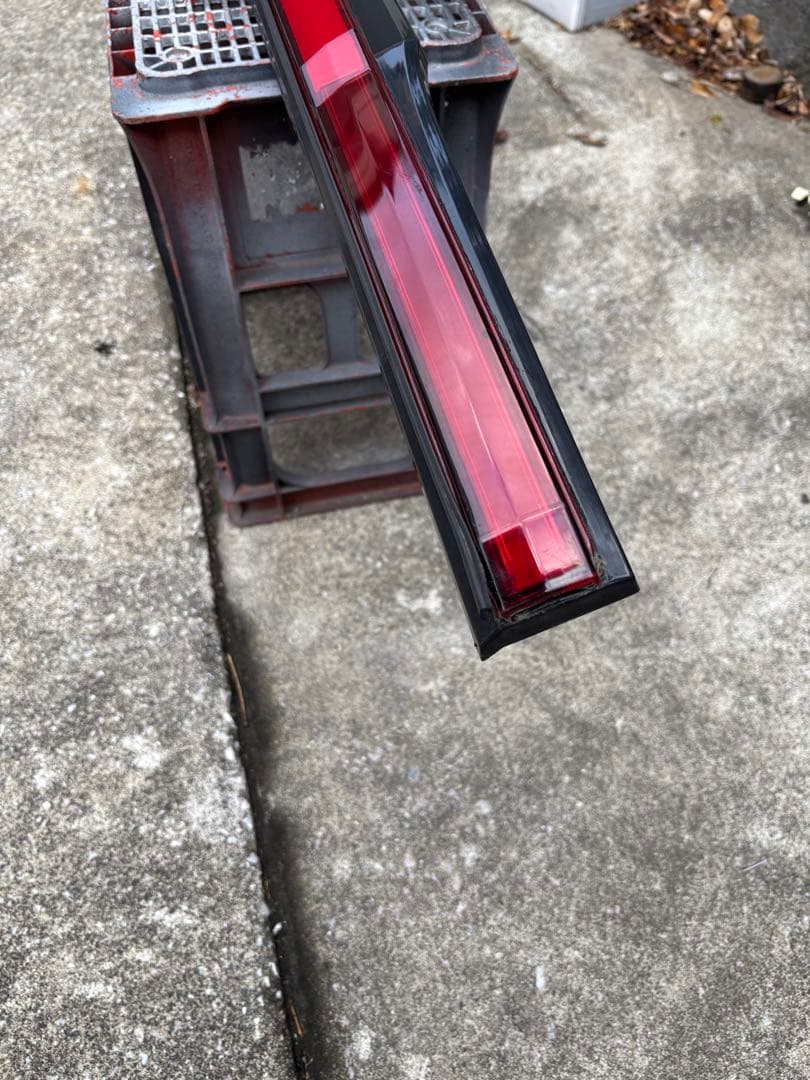 【希少】N-BOXカスタムJF1/JF2ファイバーLEDガーニッシュ