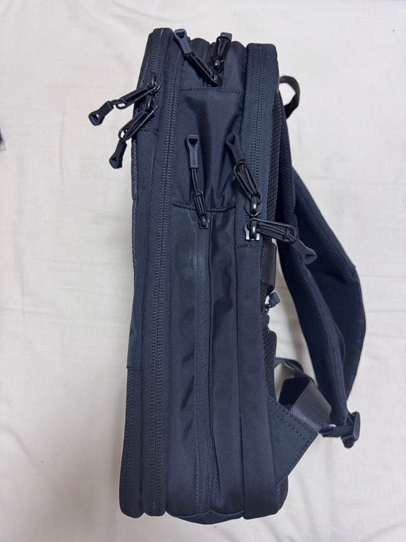 HOLICC One ブラックリュック