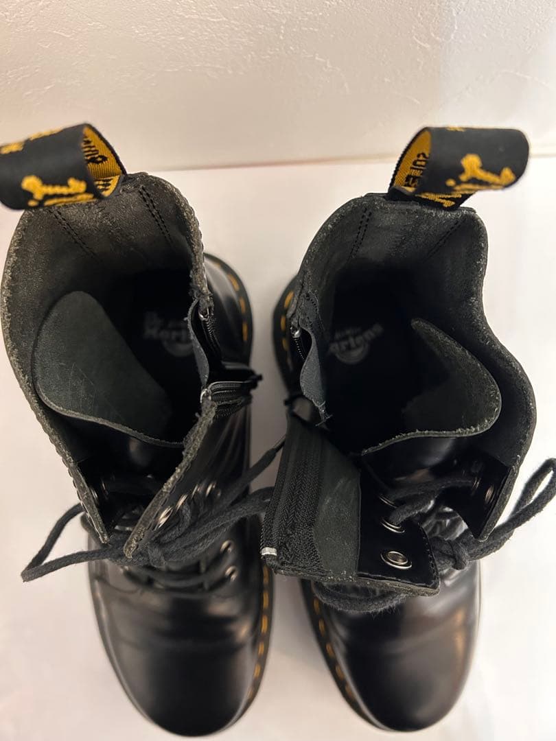 Dr.Martens JADON 8ホールブーツ　厚底 ブラック UK8
