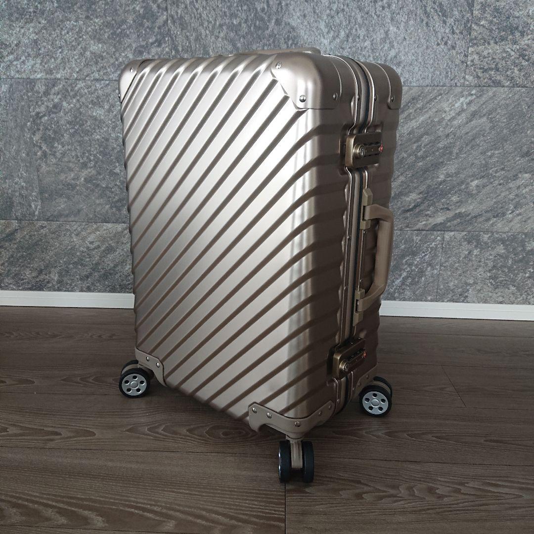 L 'ARMATURA 高級アルミスーツケース 【機内持ち込み】