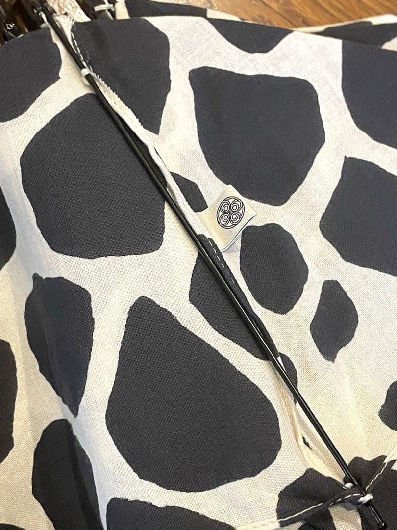 【新品・未使用】傳 tutaee(ツタエ)　ツタエノヒガサ　折り畳み日傘