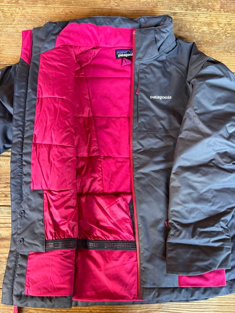 patagonia スノージャケット　 グレー/ピンク キッズ12才