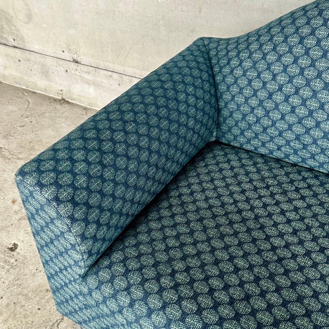 ◆レトロモダンソファ◆ 重厚×優雅　アンティーク調デザイン×希少モデル