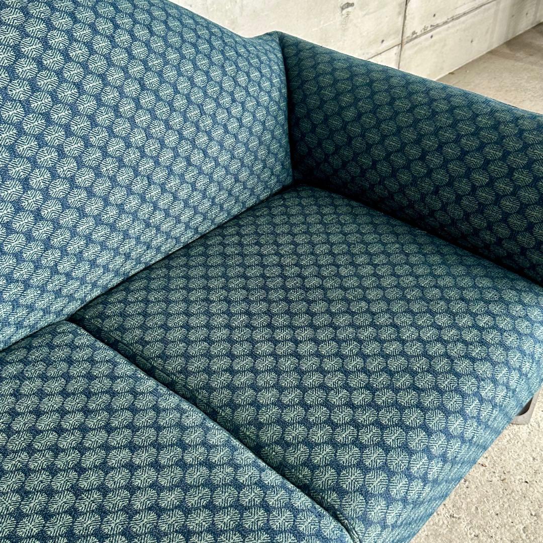 ◆レトロモダンソファ◆ 重厚×優雅　アンティーク調デザイン×希少モデル