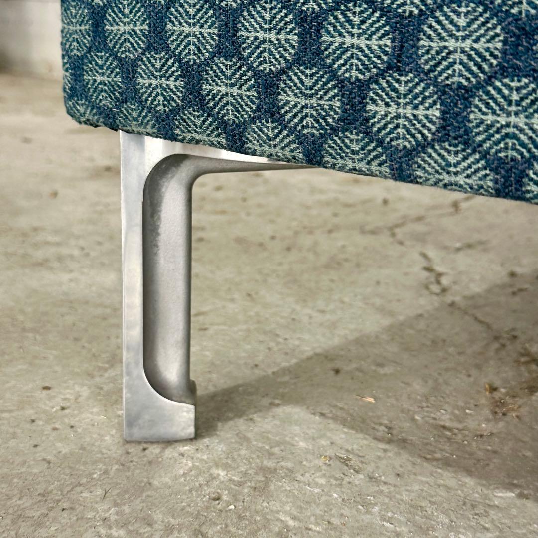 ◆レトロモダンソファ◆ 重厚×優雅　アンティーク調デザイン×希少モデル