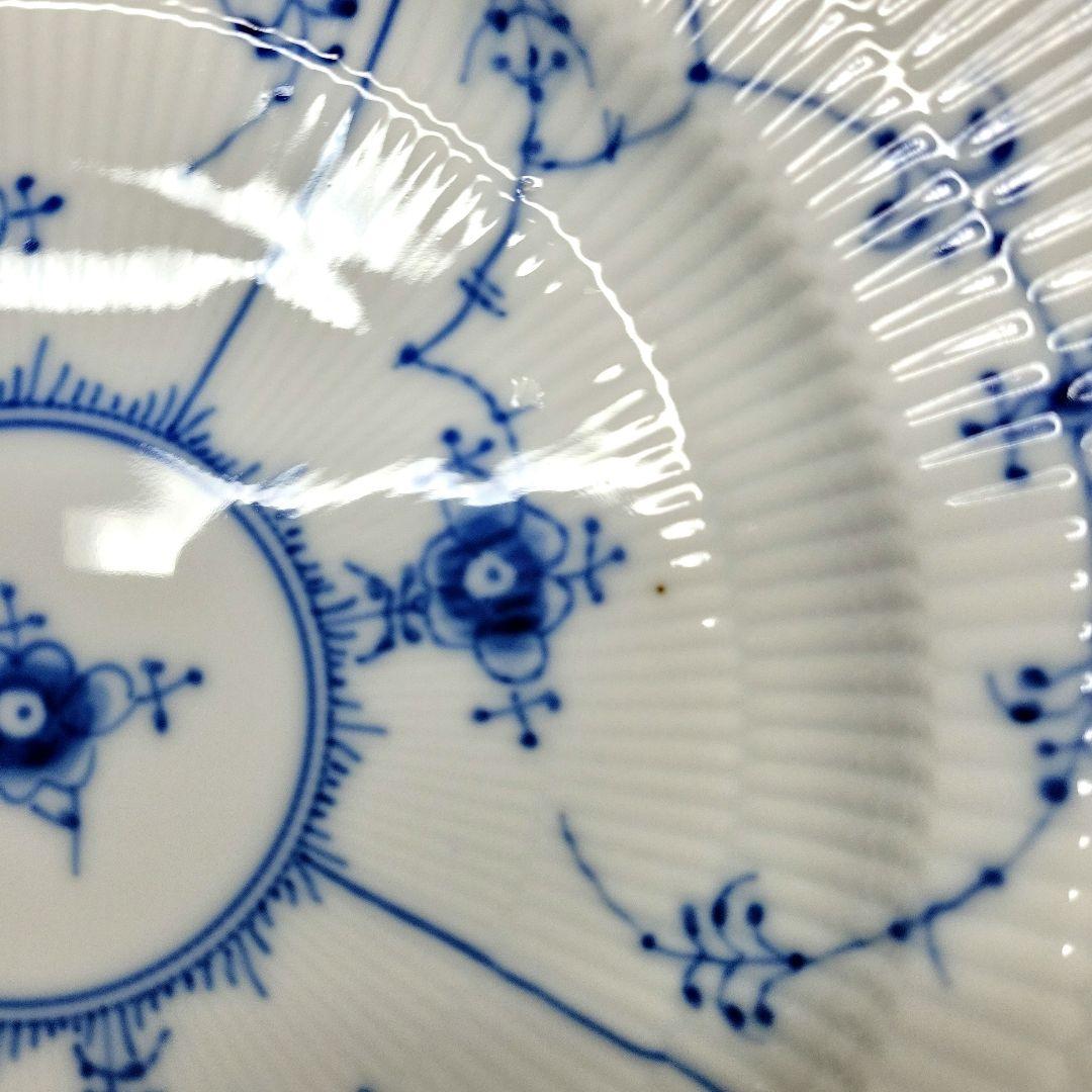 ロイヤルコペンハーゲン　ハーフレース２５センチ　プレート１枚