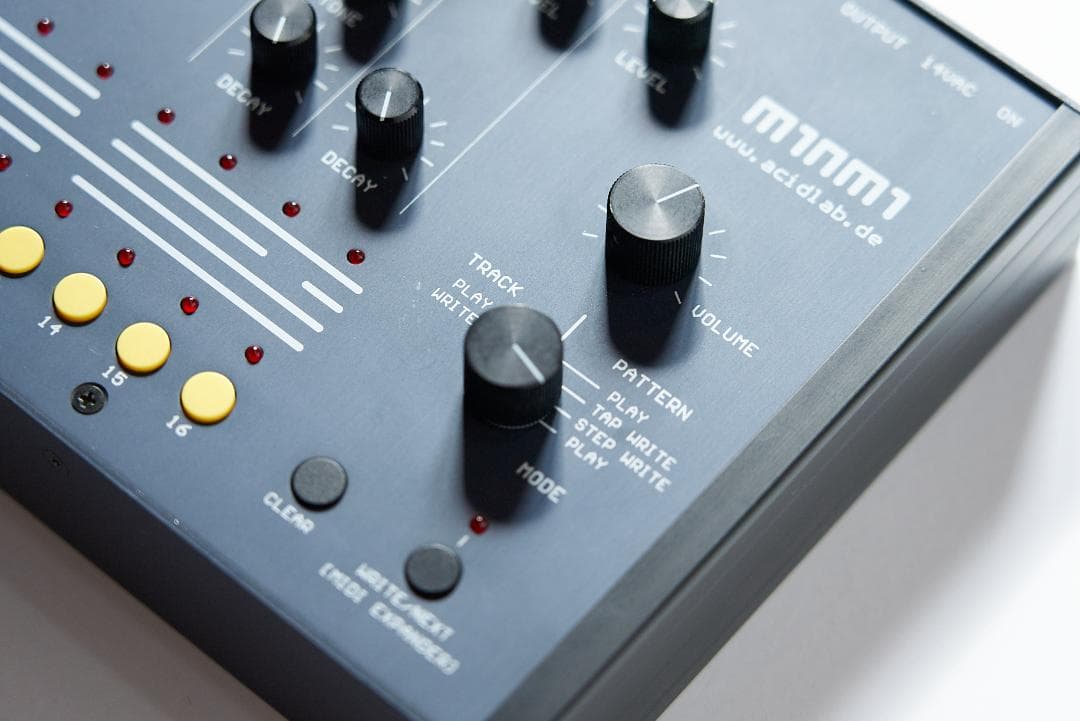 Acidlab miami アナログ ドラムマシン