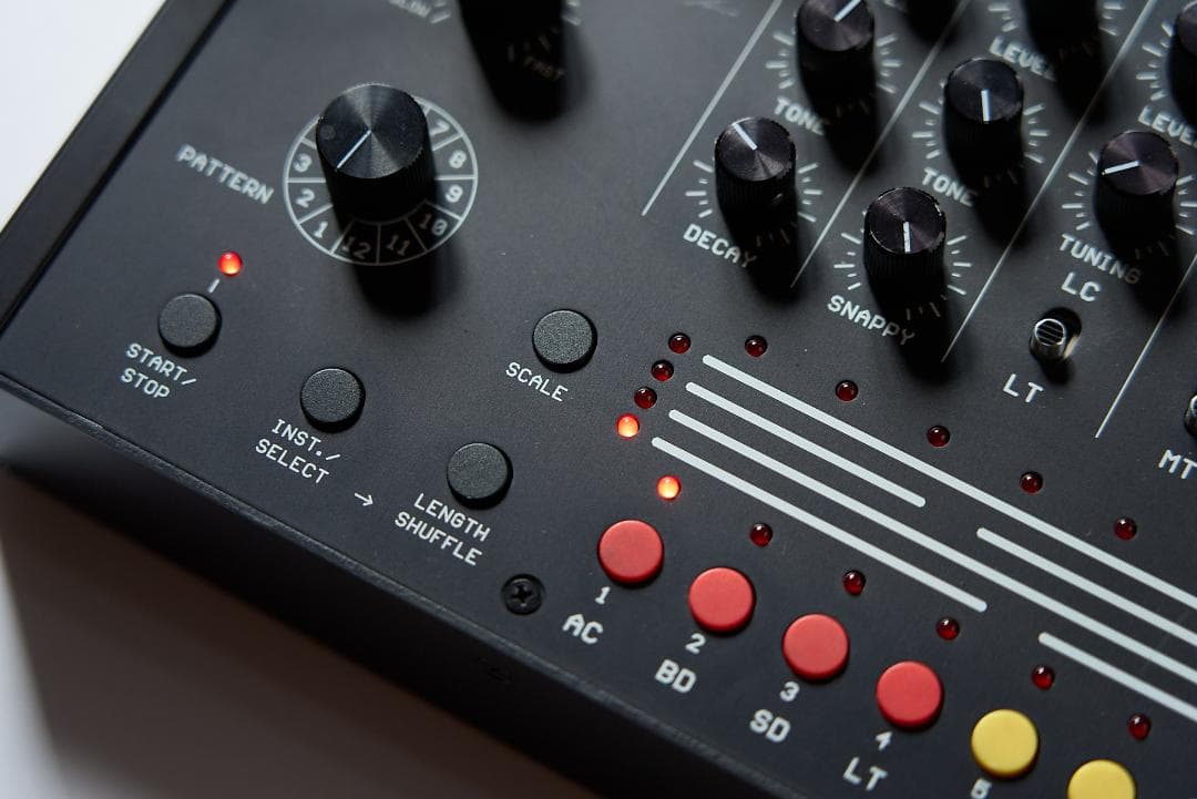 Acidlab miami アナログ ドラムマシン