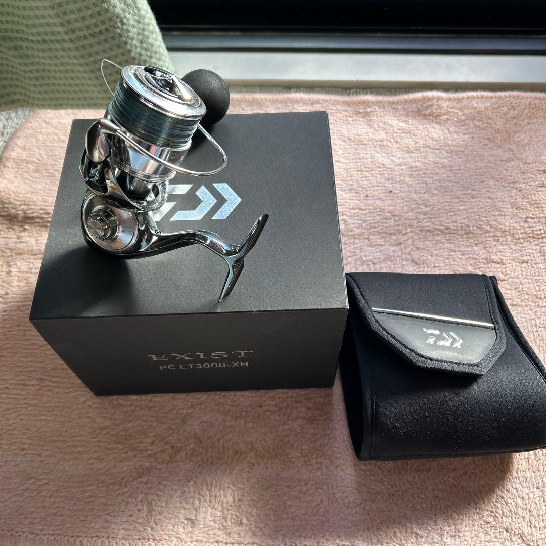 22 イグジスト　ダイワ　EXIST PC LT3000XH ラウンドノブ付き