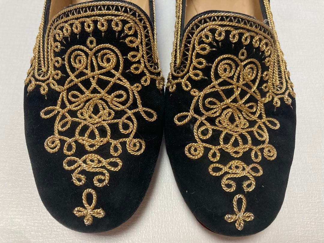 クリスチャン　ルブタン　スエードオペラシューズ 刺繍　送料込み