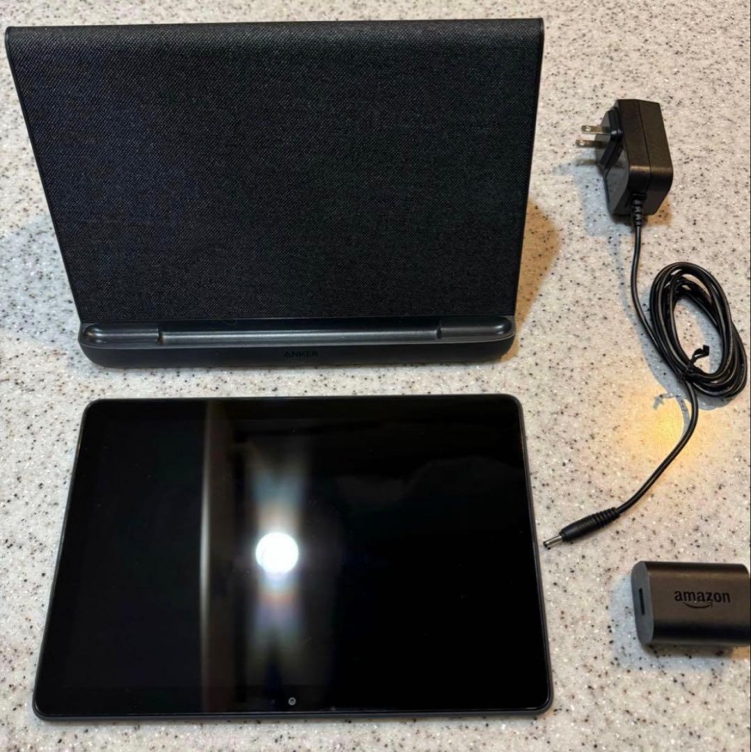 Fire HD 10 Plus (第11世代)専用充電スタンド付き