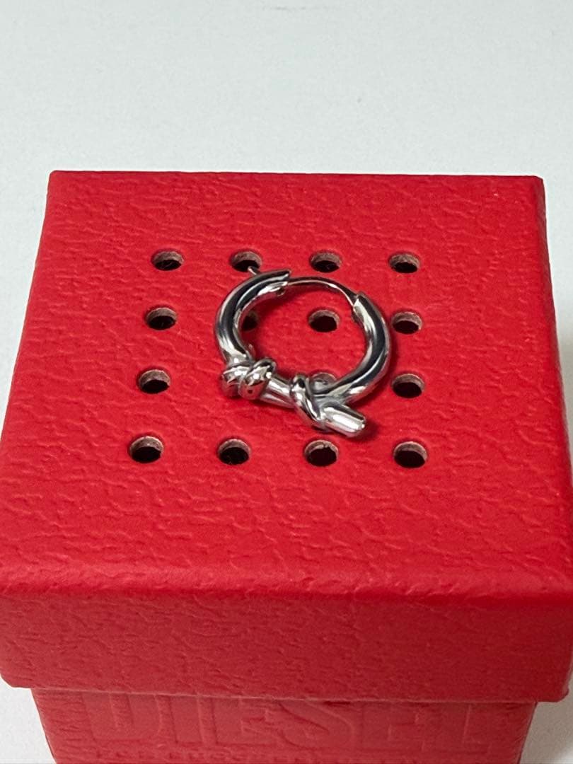 Diesel シルバー フープピアス　片耳用