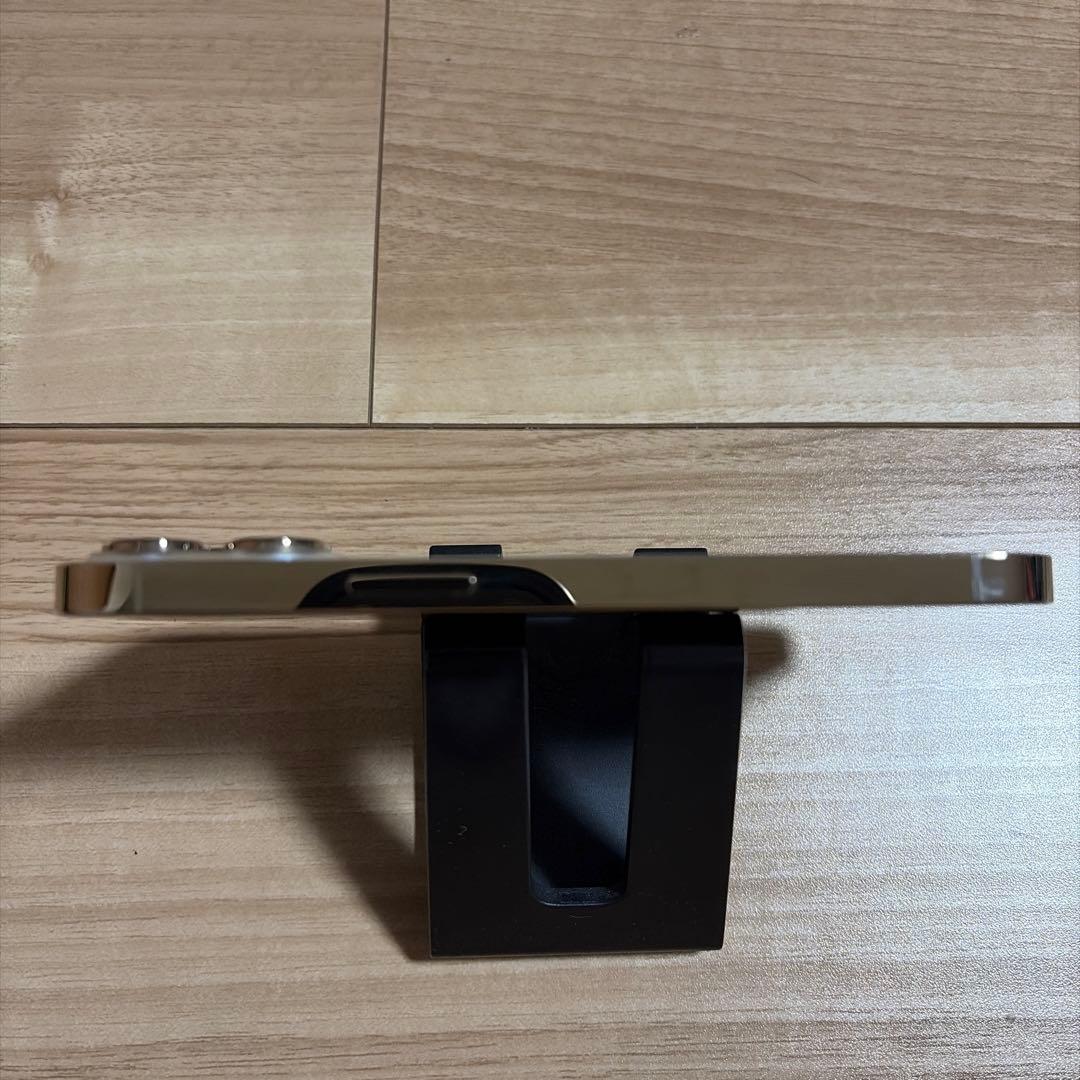 美品 バッテリー新品 iPhone13 Pro 256GB ゴールド