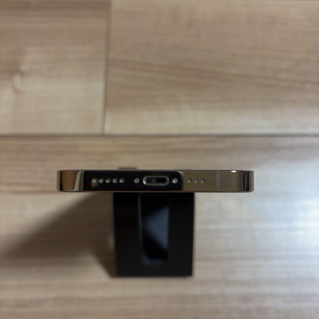 美品 バッテリー新品 iPhone13 Pro 256GB ゴールド