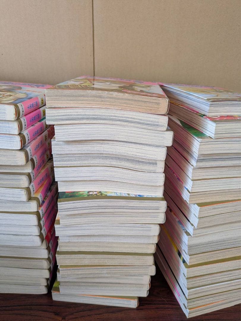 良品 王家の紋章　1-70巻　全巻　ファンブック、関連本つき